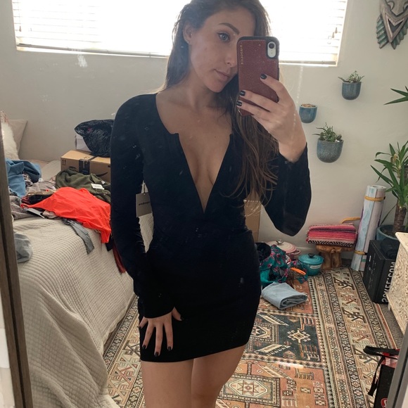 Superdown Emmy Deep V Bodycon Cocktail Mini Dress - Picture 9 of 10